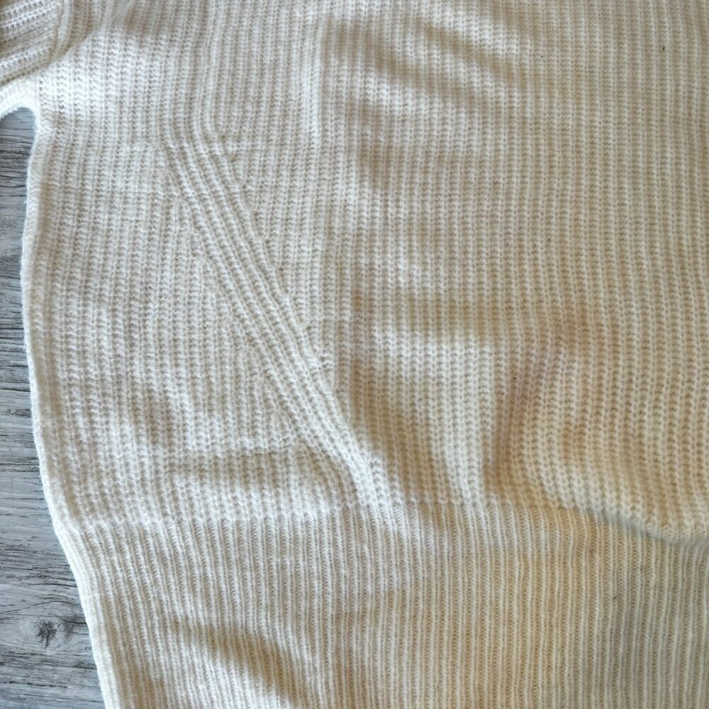 Sweater - Picture 5 of 5